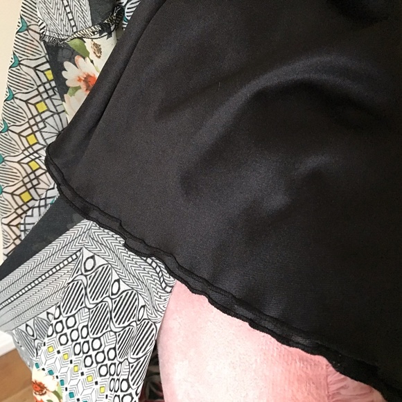 KALIJATI Floral & Geometric Dress. Great For Travel, Career, Social Even… - Picture 7 of 7